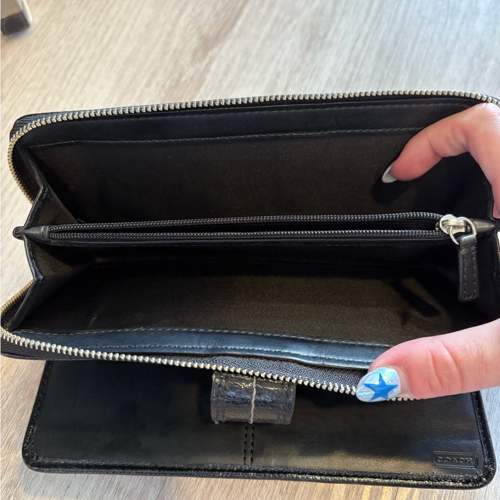 Coach Wallet - Picture 7 of 10